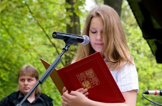 Poutavý přednes Sovových básní, recituje Tereza Pinkasová